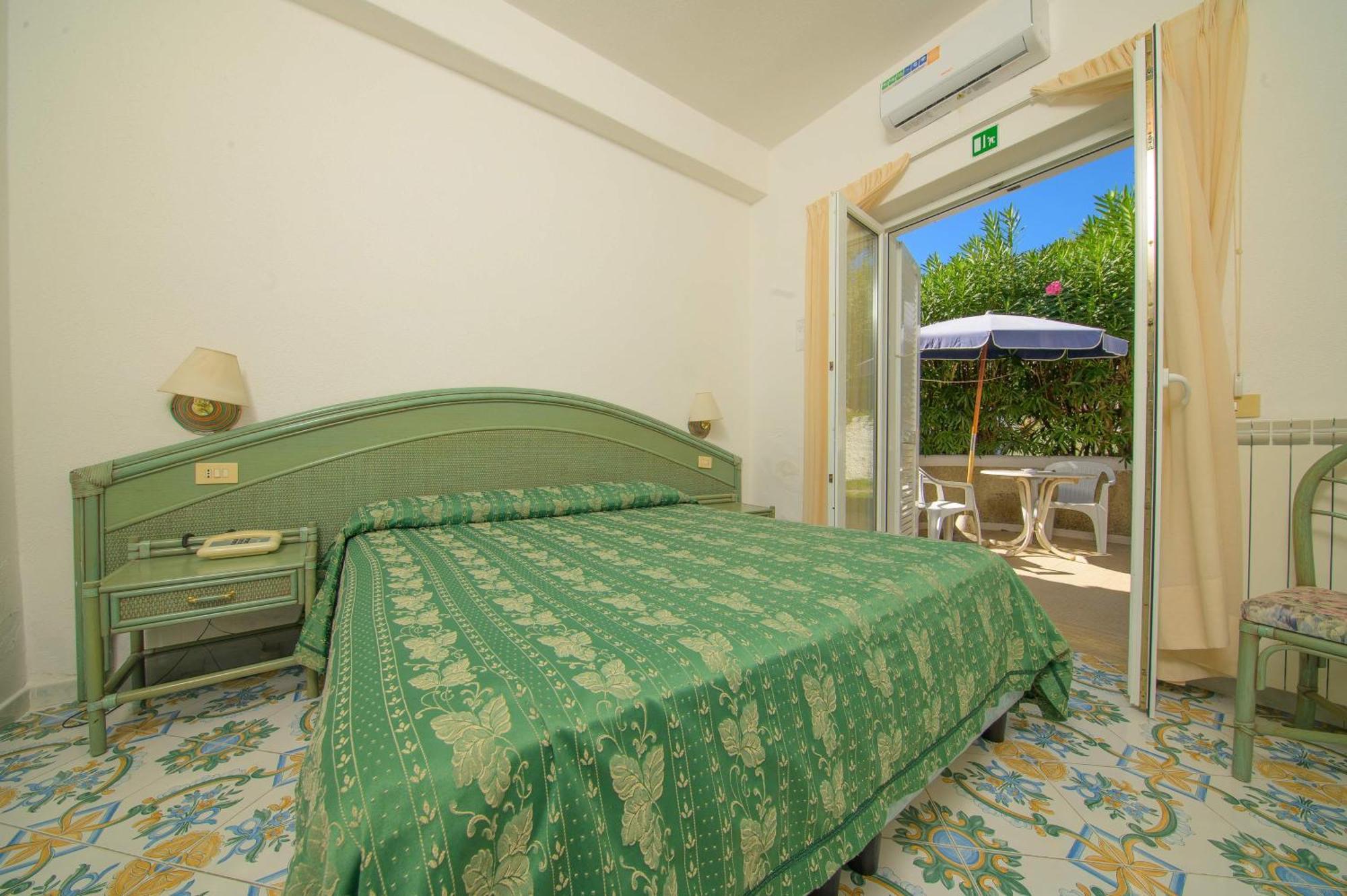 Av Club Terme Colella Hotel Forio di Ischia Exterior foto