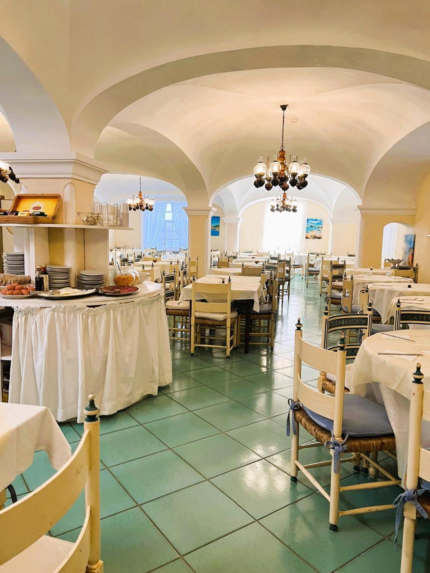 Av Club Terme Colella Hotel Forio di Ischia Exterior foto